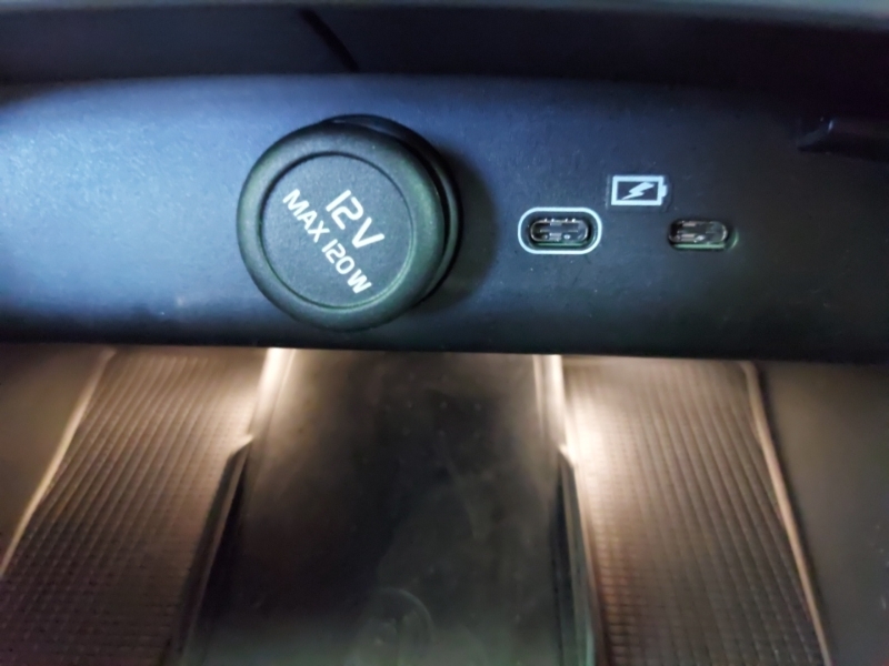 Volvo XC40 2.0 B3p Ultra Bright Black #15