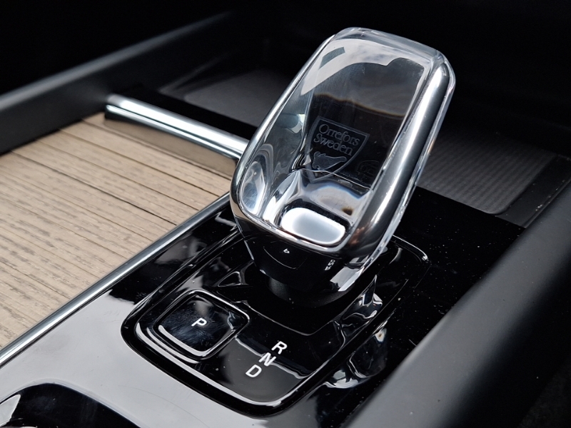 Volvo XC60 Ultra Black Edition Blue #15