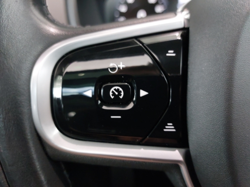 Volvo XC90 Plus Dark T8 455 Hp Black #12