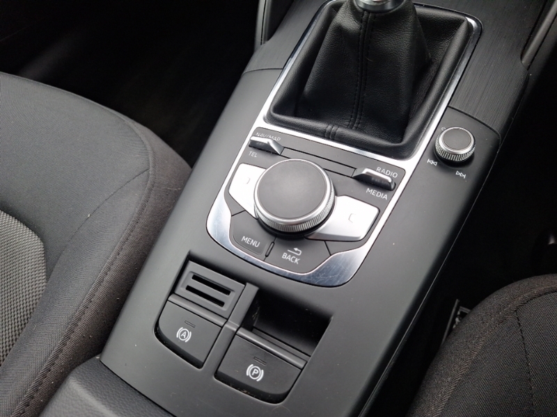 Audi A3 Audi A3 1.0 Sportback Tfsi Black Edition Ha... White #17
