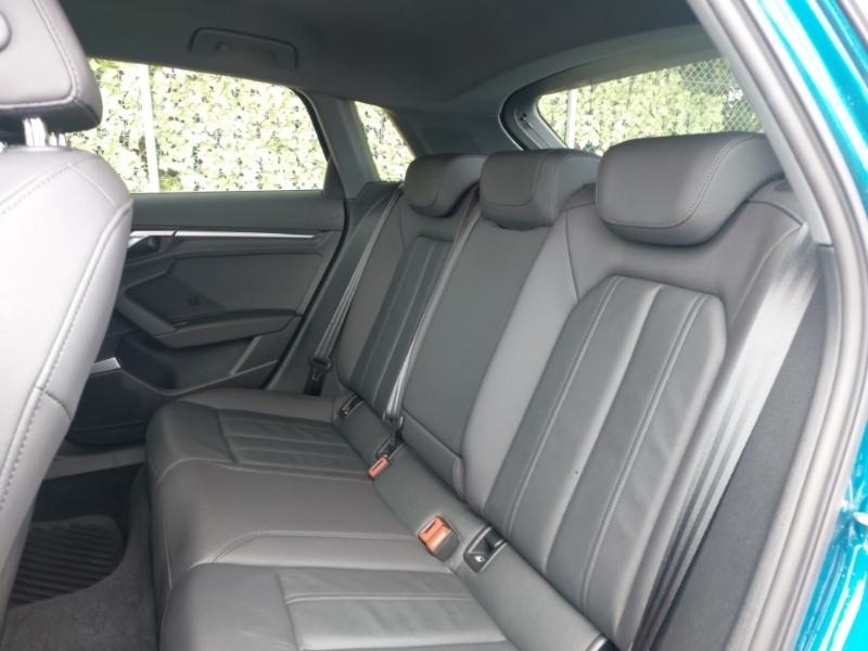 Audi A3 35 Tfsi Sport SD22EVY Blue #6