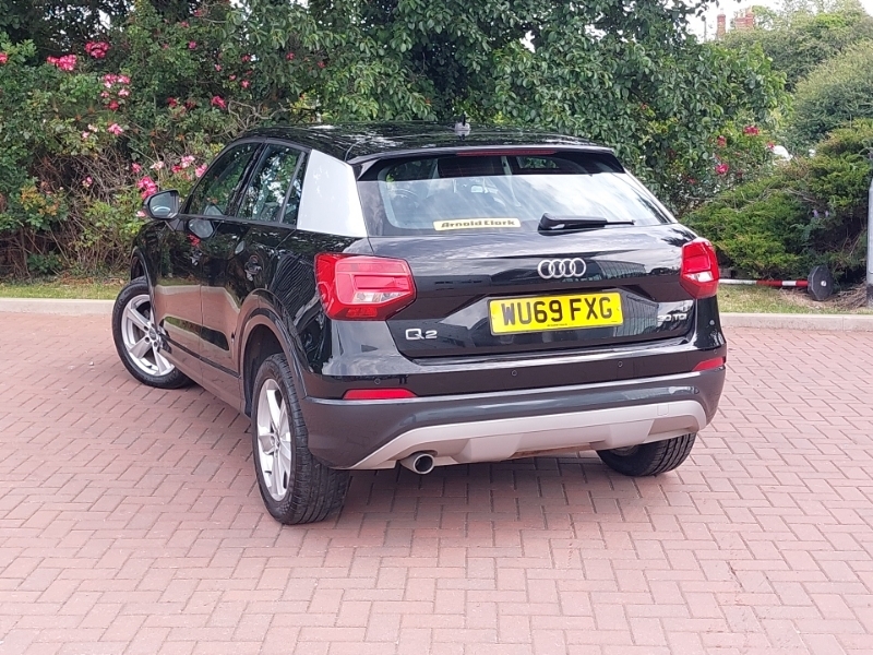 Audi Q2 30 Tdi Sport Black #2