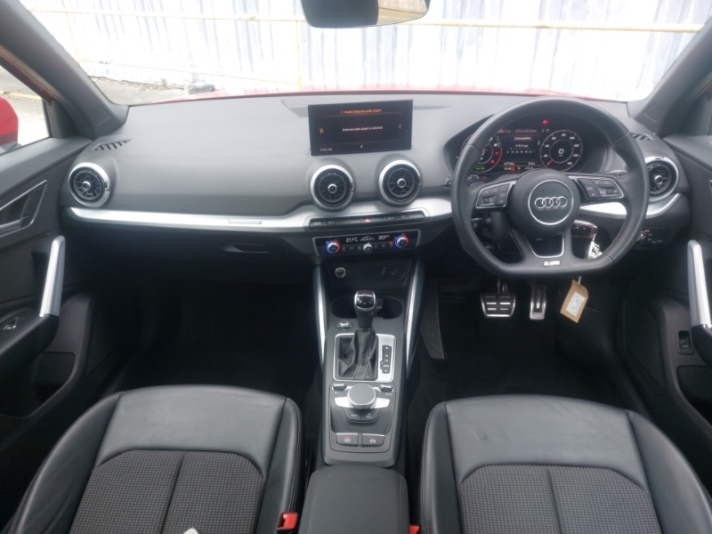 Audi Q2 35 Tfsi S Line S Tronic Red #3