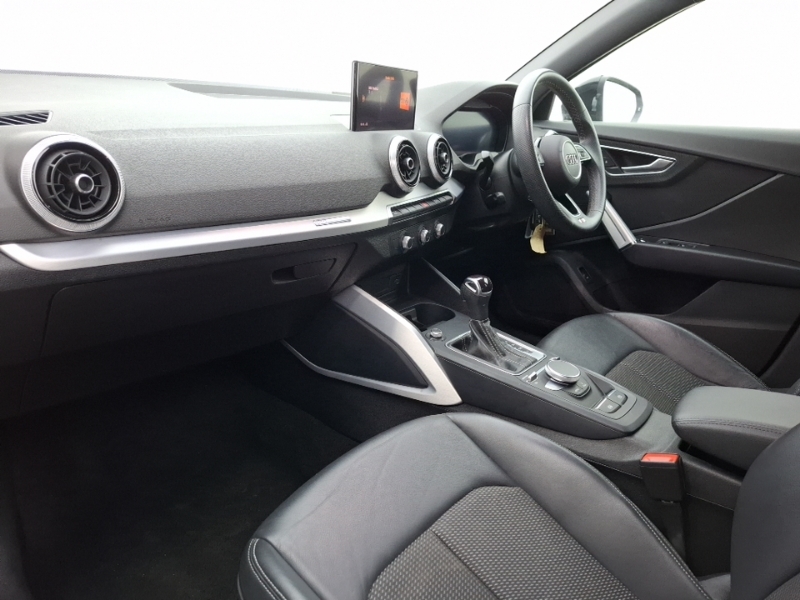 Audi Q2 35 Tfsi S Line S Tronic GL73WHP Black #5