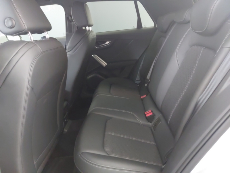 Audi Q2 35 Tfsi S Line S Tronic Silver #6