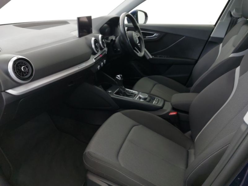 Audi Q2 35 Tfsi Sport S Tronic Blue #5