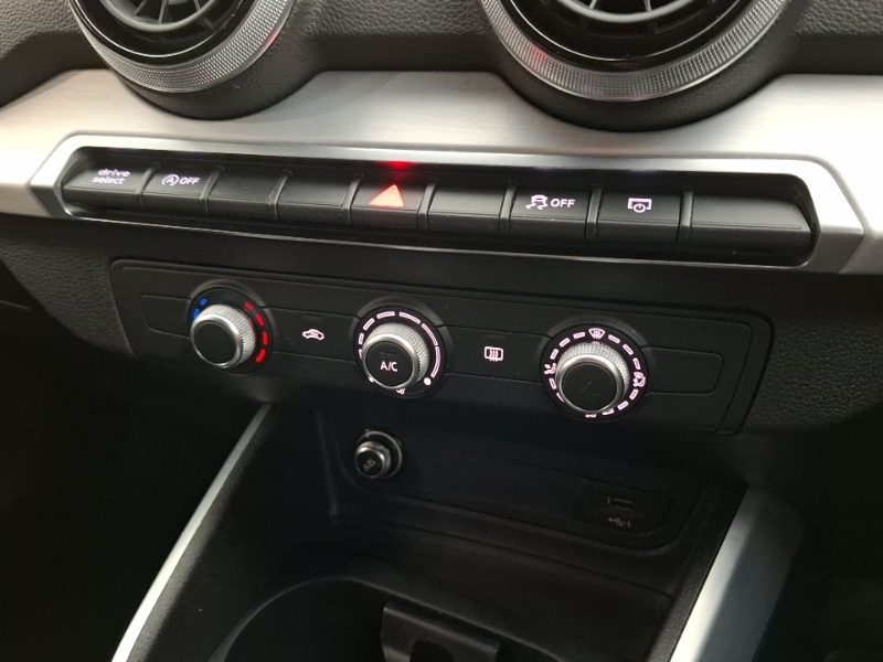 Audi Q2 35 Tfsi S Line S Tronic Grey #16