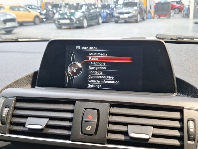 BMW 1 Series Sport Black #9