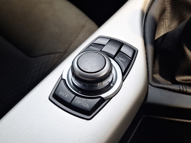 BMW 1 Series Sport Black #15