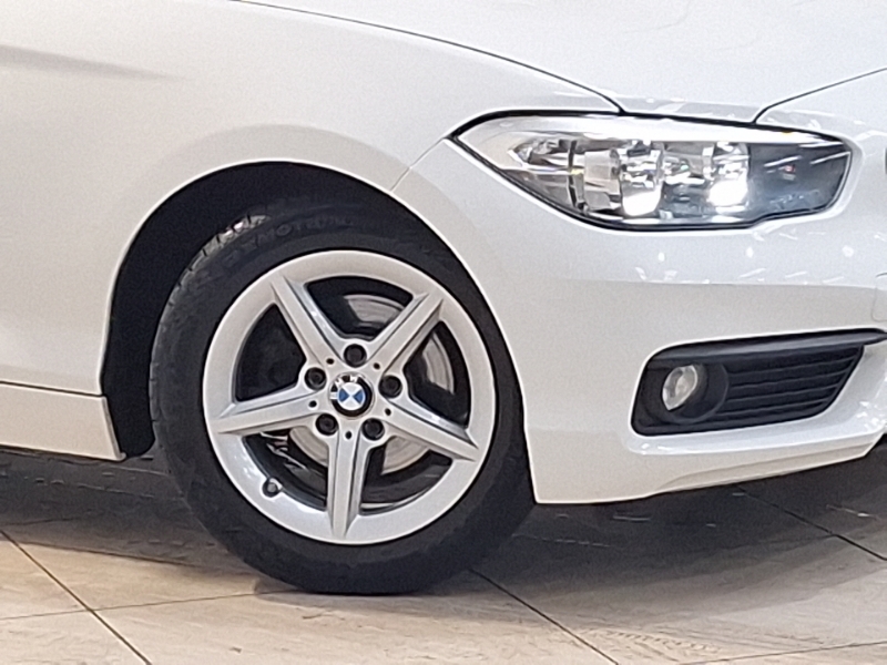 BMW 1 Series Sport Black #20