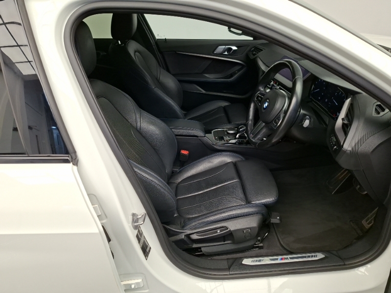 BMW 1 Series 118I M Sport Step White #6