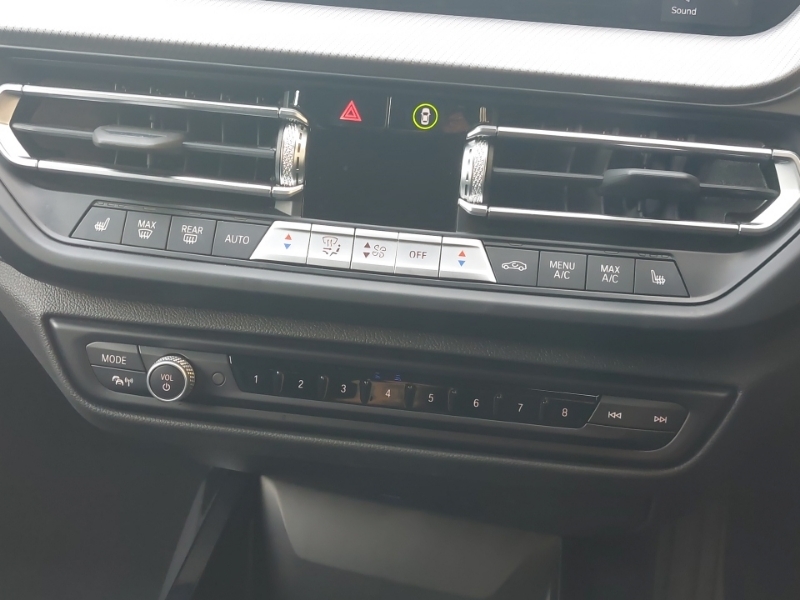 BMW 1 Series 120D M Sport Step #16
