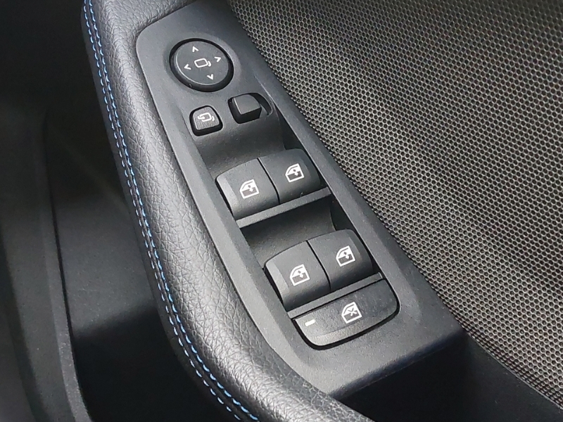 BMW 1 Series 120D M Sport Step #17