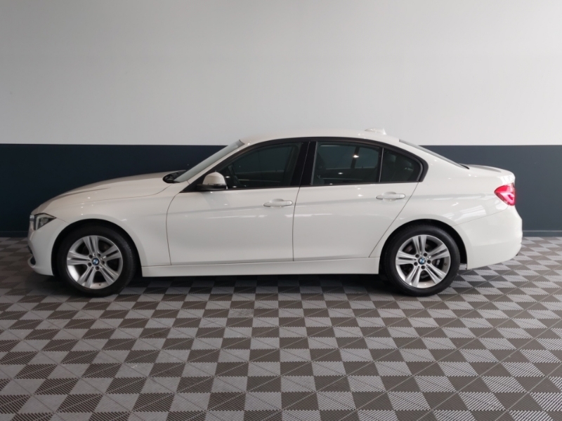 BMW 3 Series Estate 2.0 Black #4