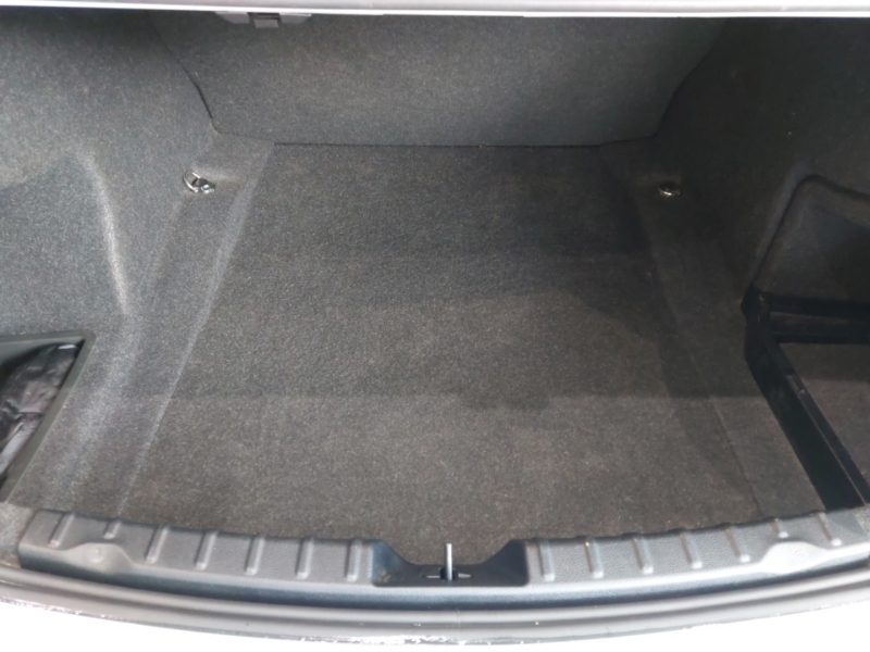 BMW 3 Series Estate 2.0 Black #18