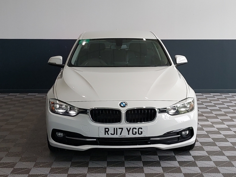 BMW 3 Series Estate 2.0 Black #14
