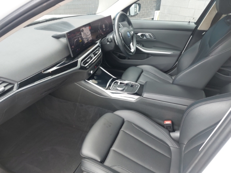 BMW 3 Series 330E Sport Step White #5