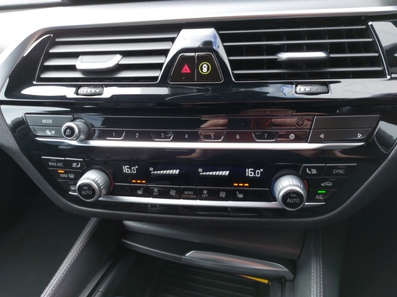 BMW 5 Series M Sport Grey #14