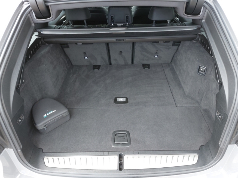 BMW 5 Series M Sport Grey #17