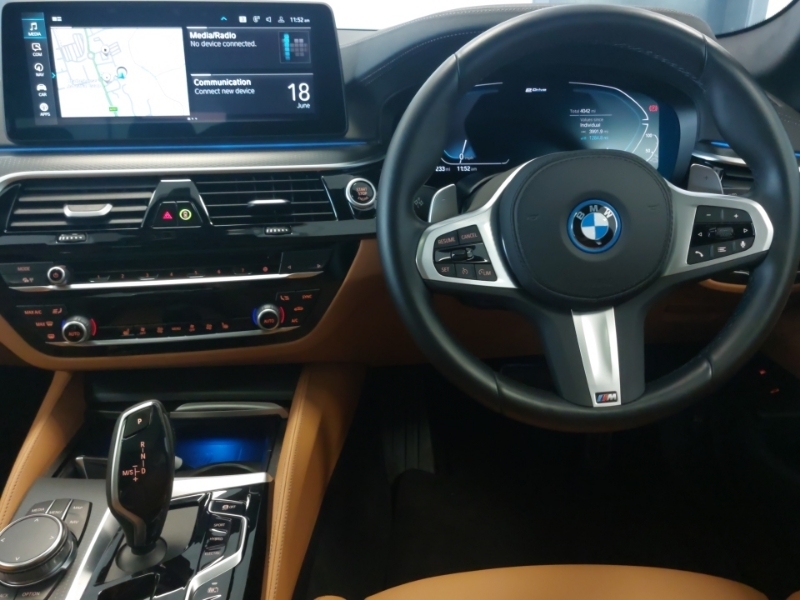 BMW 5 Series 530E M Sport Black #5