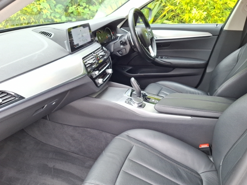 BMW 5 Series 520D Se Blue #5