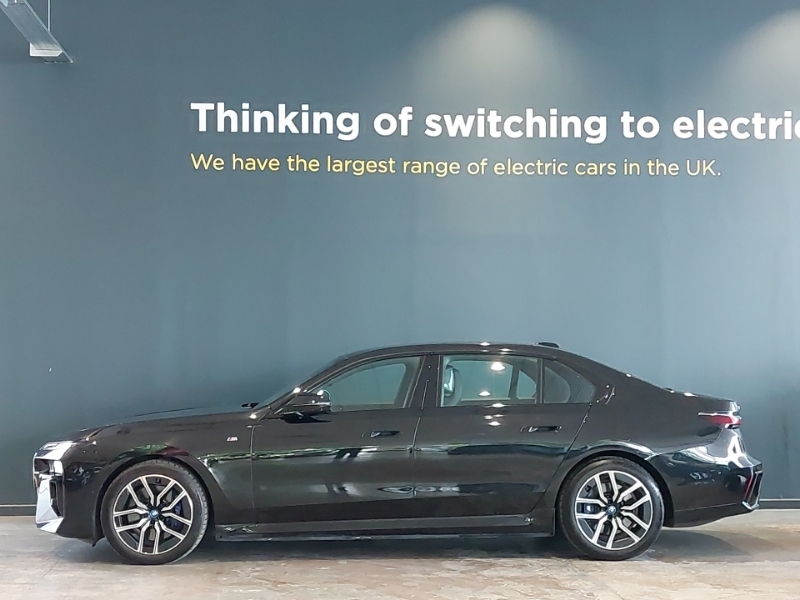 BMW i7 400Kw Xdrive60 M Sport 105.7Kwh Black #2