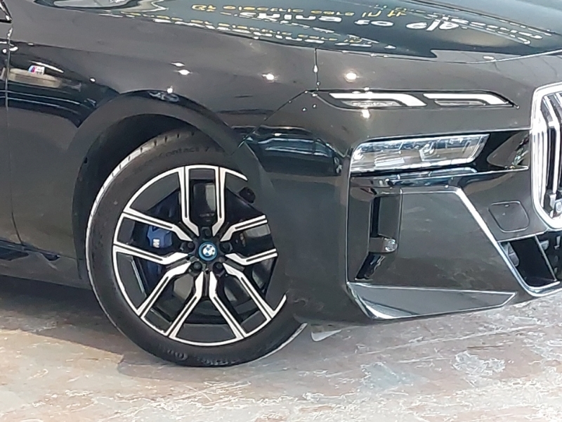 BMW i7 Xdrive60 Excellence Pro Vat Q Blue #17