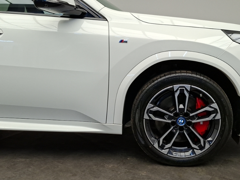 BMW iX2 150Kw Edrive20 M Sport 65Kwh Black #14
