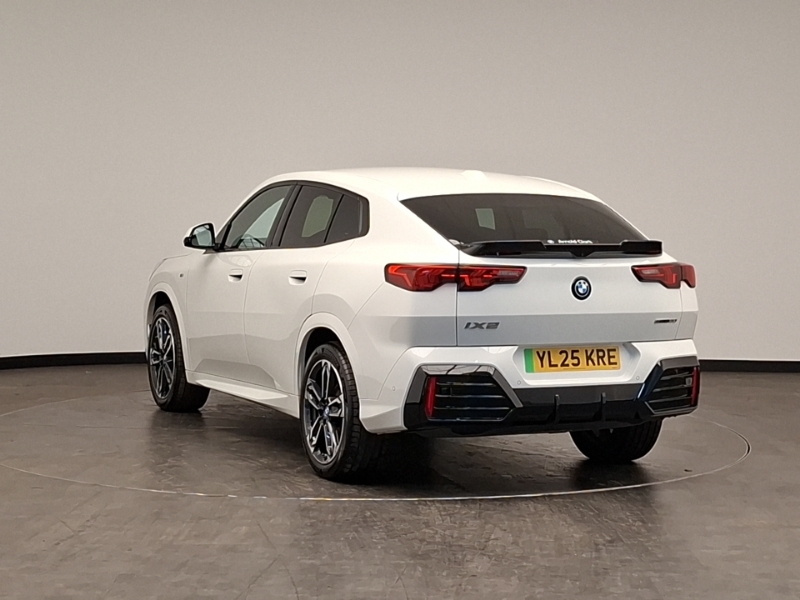 BMW iX2 150Kw Edrive20 M Sport 65Kwh White #2