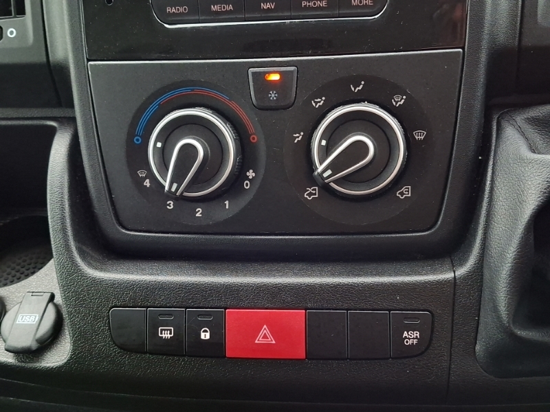 Citroen Relay 2.2 Bluehdi 35 Enterprise Panel Van Man White #14