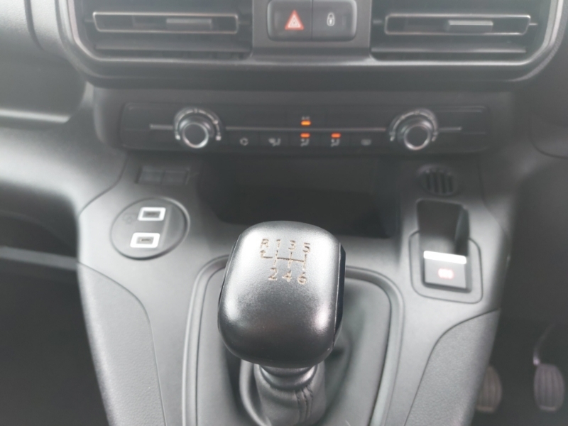 Citroen Berlingo 1.2L Feel M Black #15