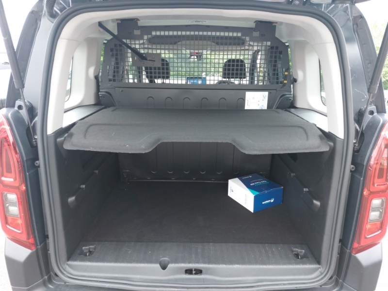 Citroen Berlingo 1.2L Feel M Black #17