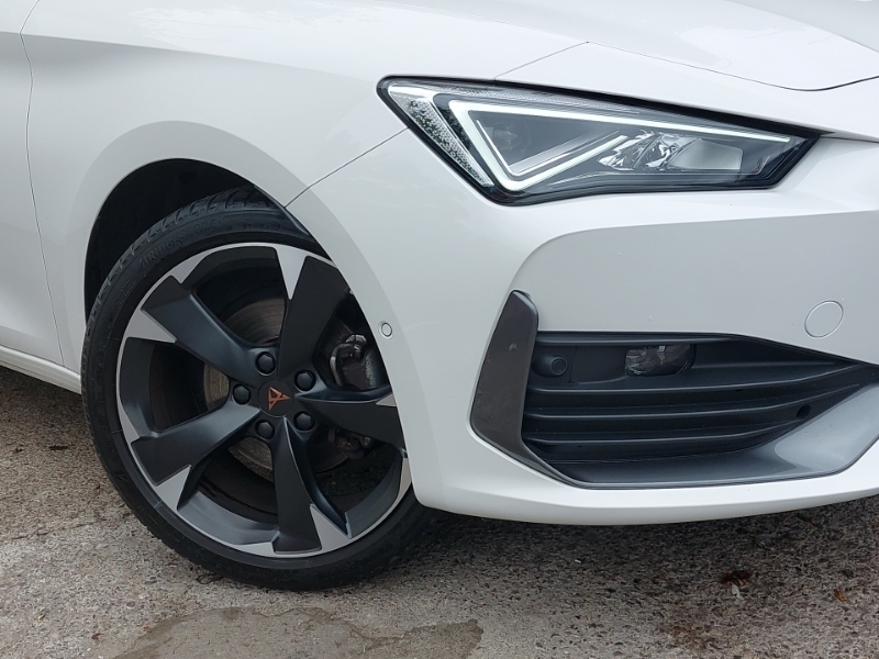 Cupra Leon 1.4 Ehybrid 12.8Kwh Vz2 Estate Plug-in YH74XHO White #20