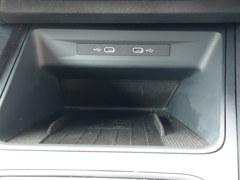 Cupra Leon 1.4 Ehybrid 12.8Kwh Vz2 Estate Plug-in YH74XHO White #15