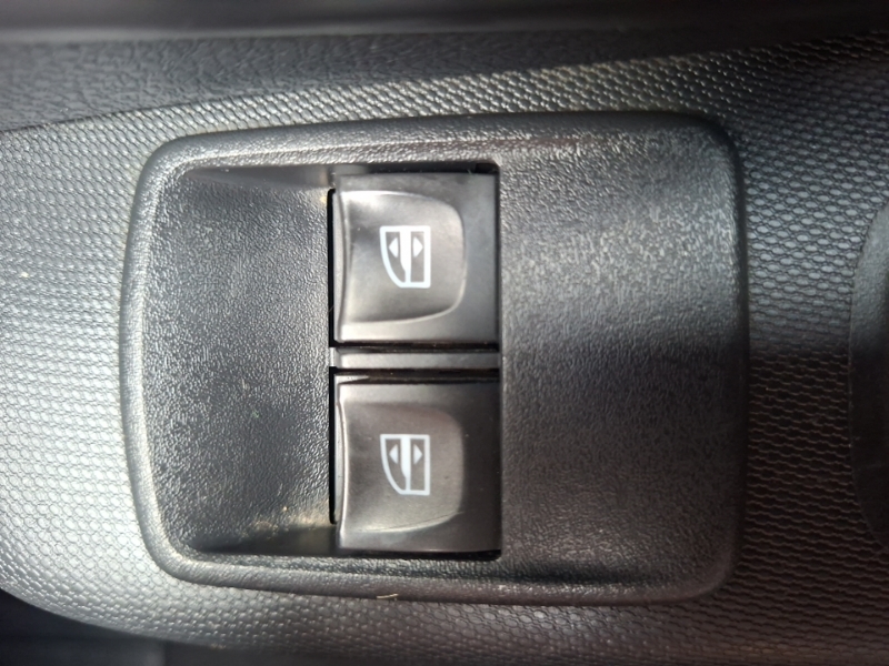 Dacia Sandero Hatchback 1.0 Sce Essential Euro 6 202020 White #13