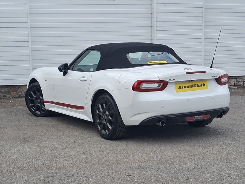 Fiat 124 Spider 1.4 Multiair S-design White #2