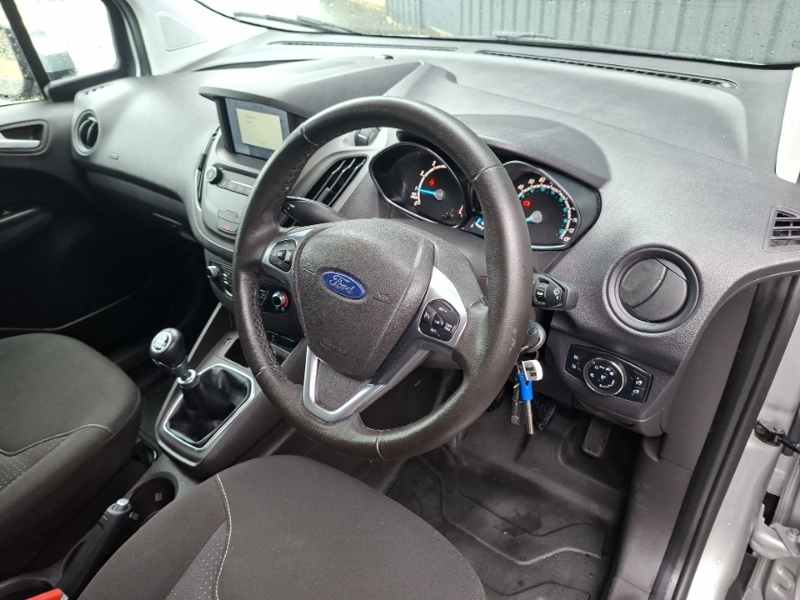 Ford Transit Courier 1.0 Ecoboost Limited Van 6 Speed Silver #3