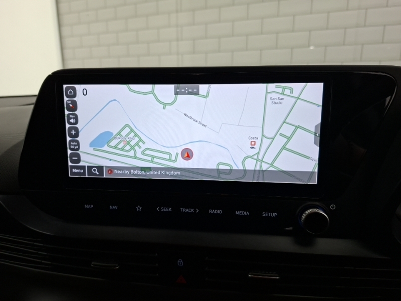 Hyundai Bayon 1L Se Connect Green #10