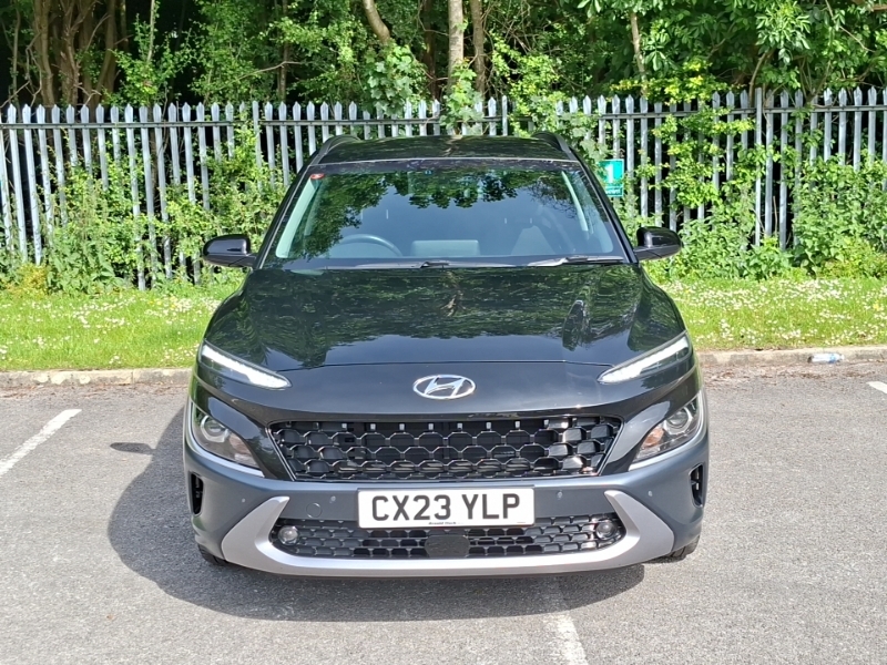 Hyundai Kona Premium White #14