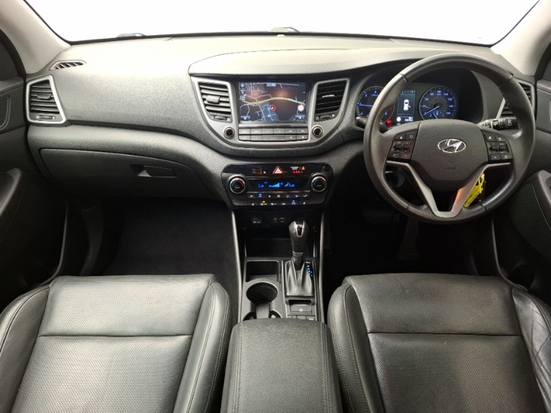 Hyundai Tucson 1.7 Crdi Blue Drive Sport Edition 2Wd Dct White #3