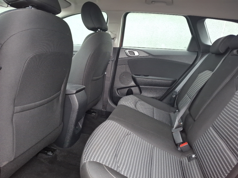 Kia Ceed 1.5T Gdi Isg 138 2 Red #6