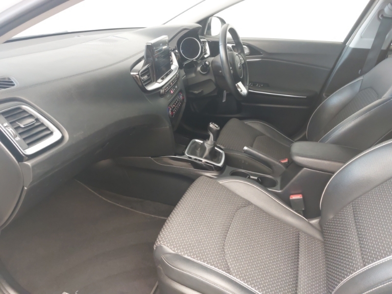 Kia Ceed 1.6 Crdi Isg 3 White #5