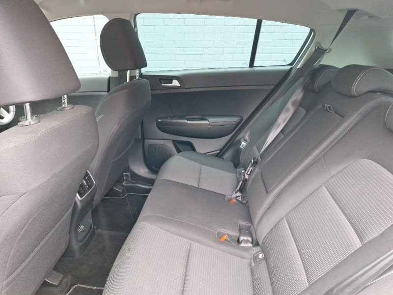 Kia Sportage 1.6 Gdi Isg 2 SO19EUJ White #6