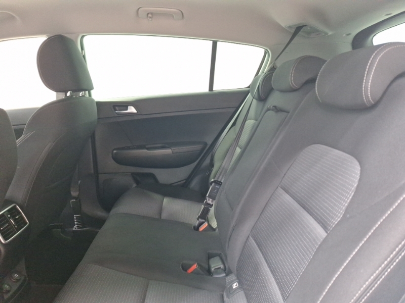 Kia Sportage 1.6 Gdi Isg 2 CA21KUE White #6