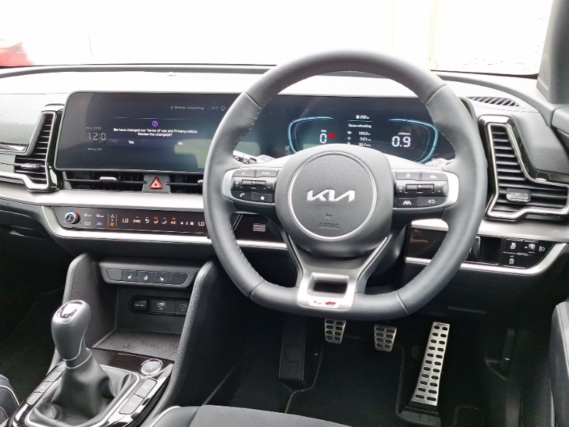 Kia Sportage Pure White #8