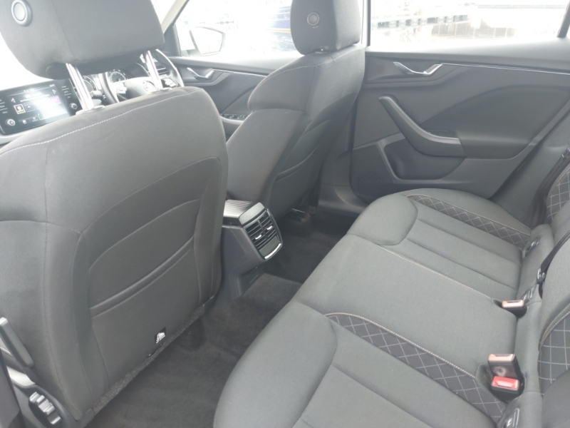 Skoda Kamiq 1.0 Tsi 110 Se SD21OCE White #6