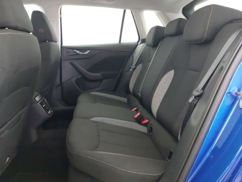 Skoda Kamiq 1.0 Tsi 95 Se Edition YP25LFF Blue #6
