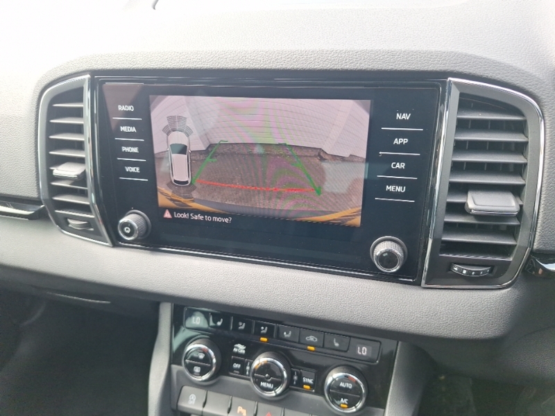 Skoda Karoq 1.5 Tsi Act Se Technology Grey #9