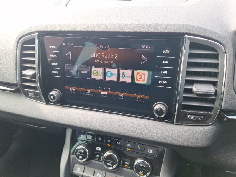 Skoda Karoq 1.5 Tsi Act Se Technology Grey #11
