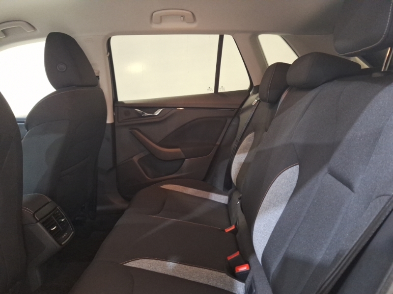 Skoda Kamiq 1.0 Tsi Se Edition Grey #6